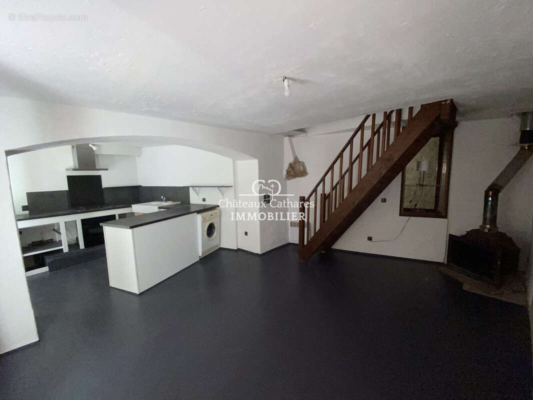 Maison à DUILHAC-SOUS-PEYREPERTUSE