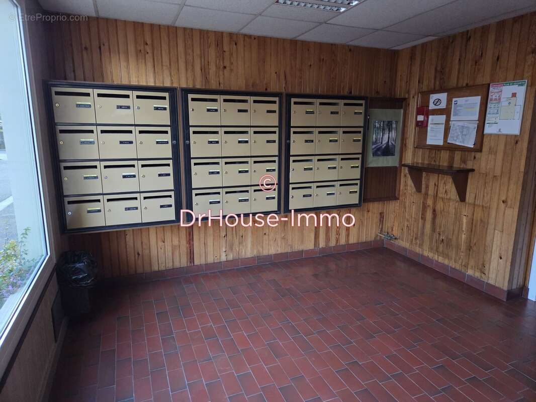 Appartement à SAINT-JULIEN-LES-VILLAS