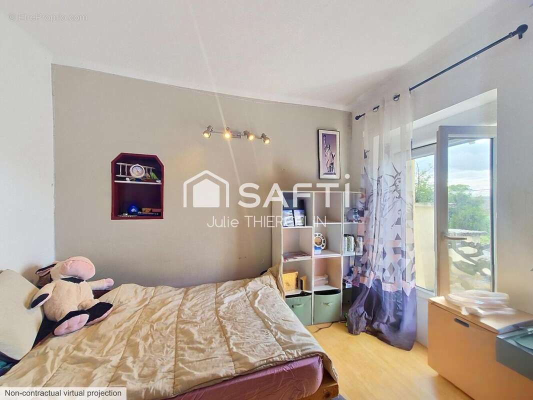 Photo 6