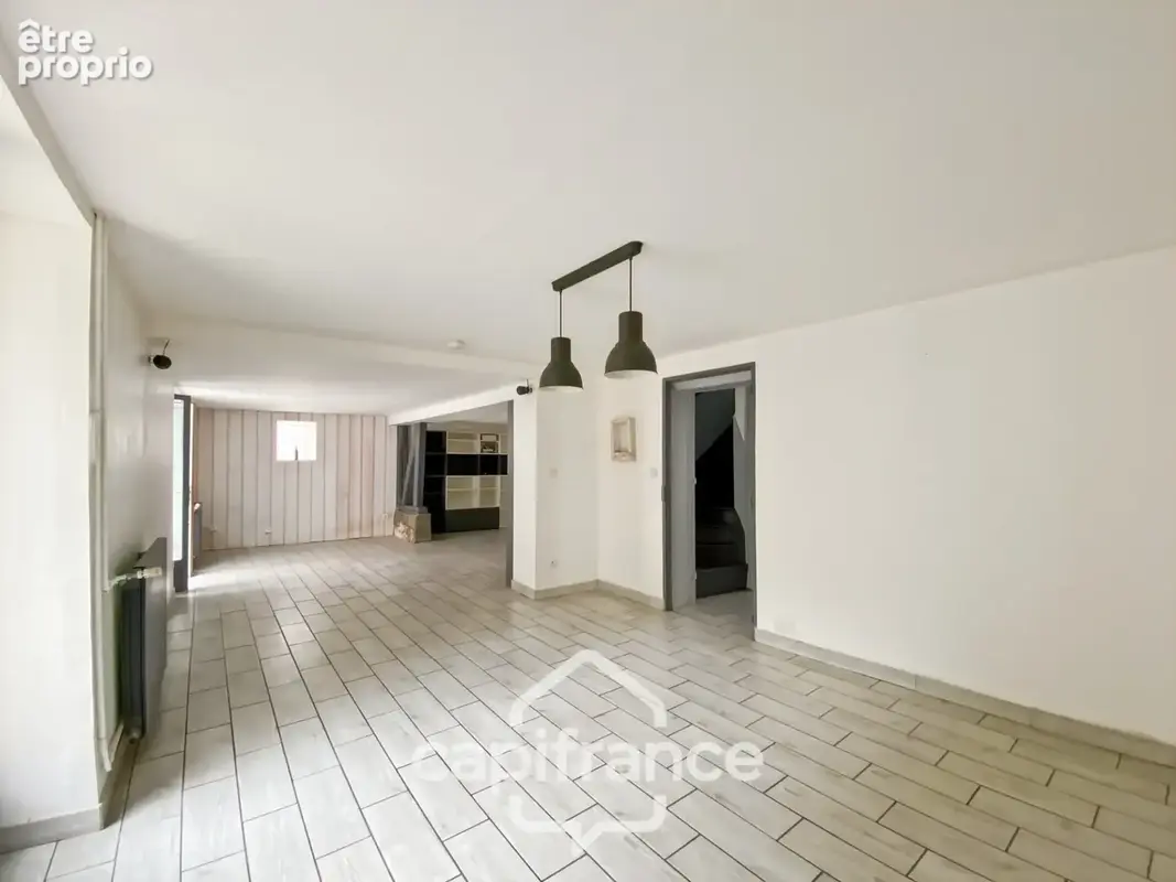  Une maison familiale pleine de caractère dans un village très recherché -6 P- 163 m² environ - jardin - - photo 14