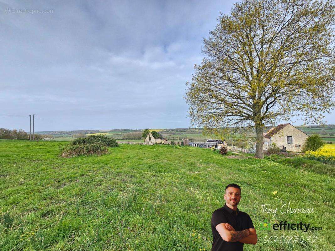 Maison à SAVIGNY-SUR-BRAYE