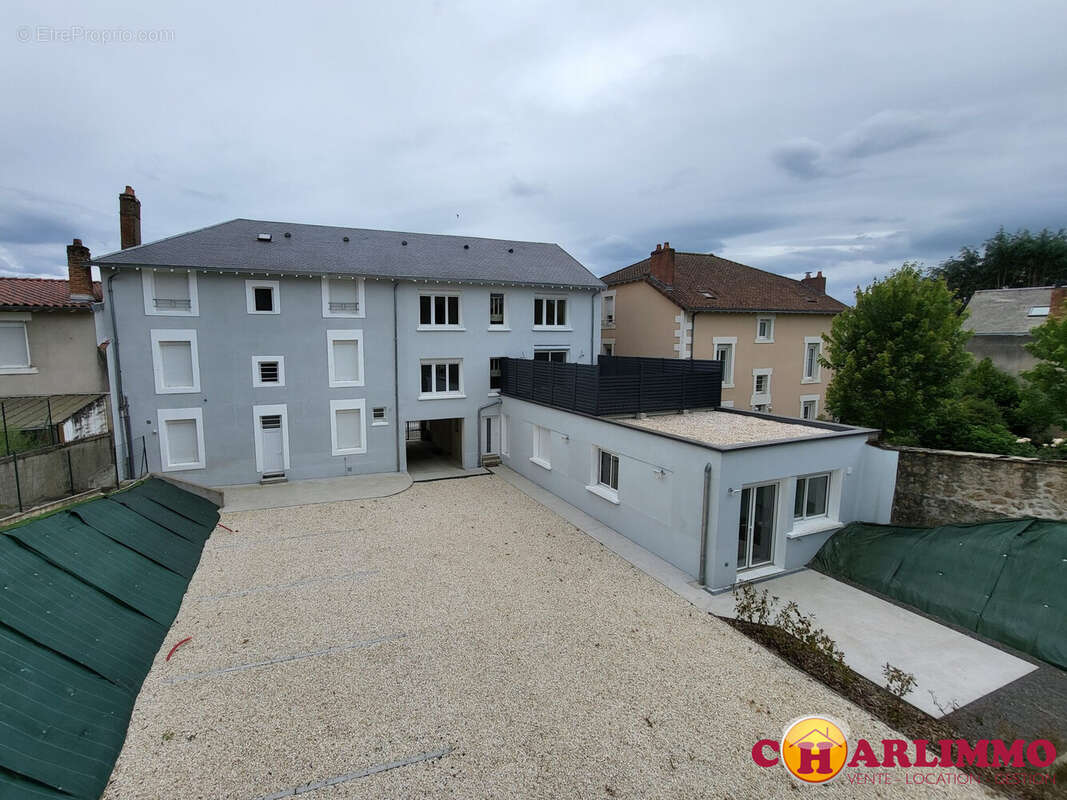 Maison à SAINT-JUNIEN