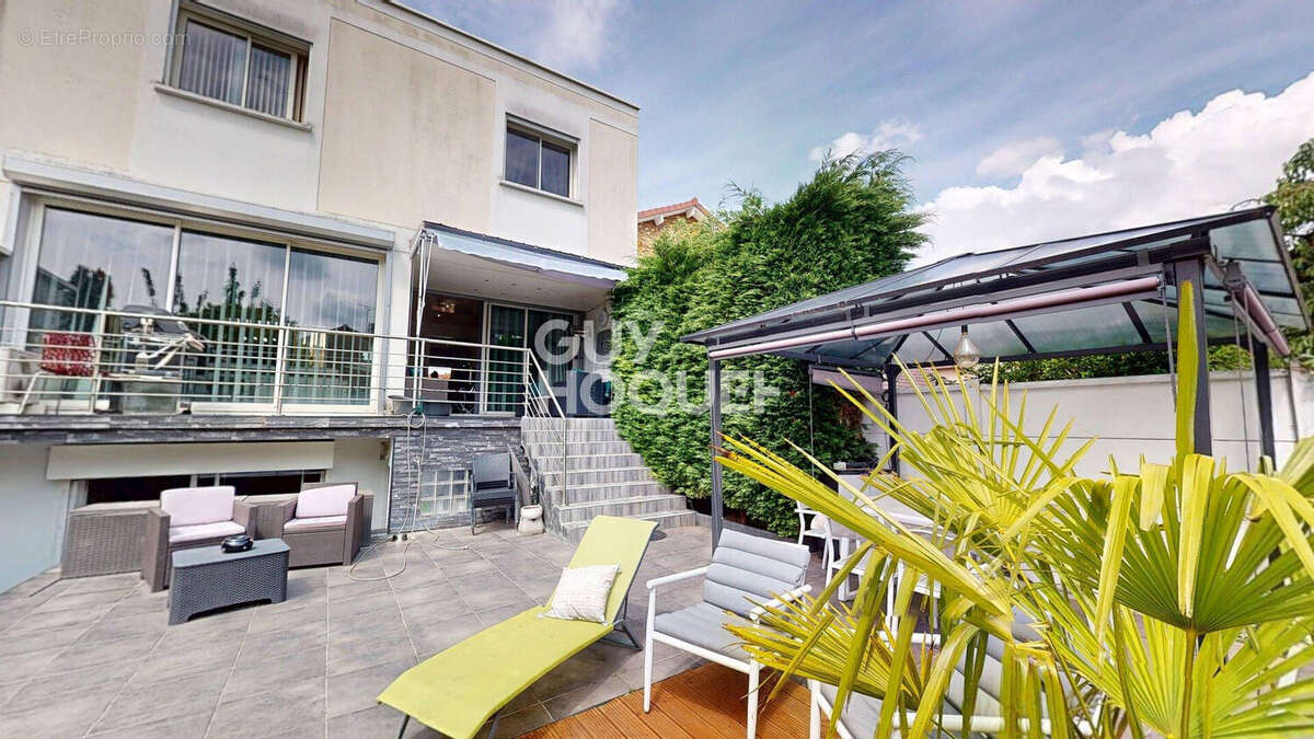 Maison à LES PAVILLONS-SOUS-BOIS