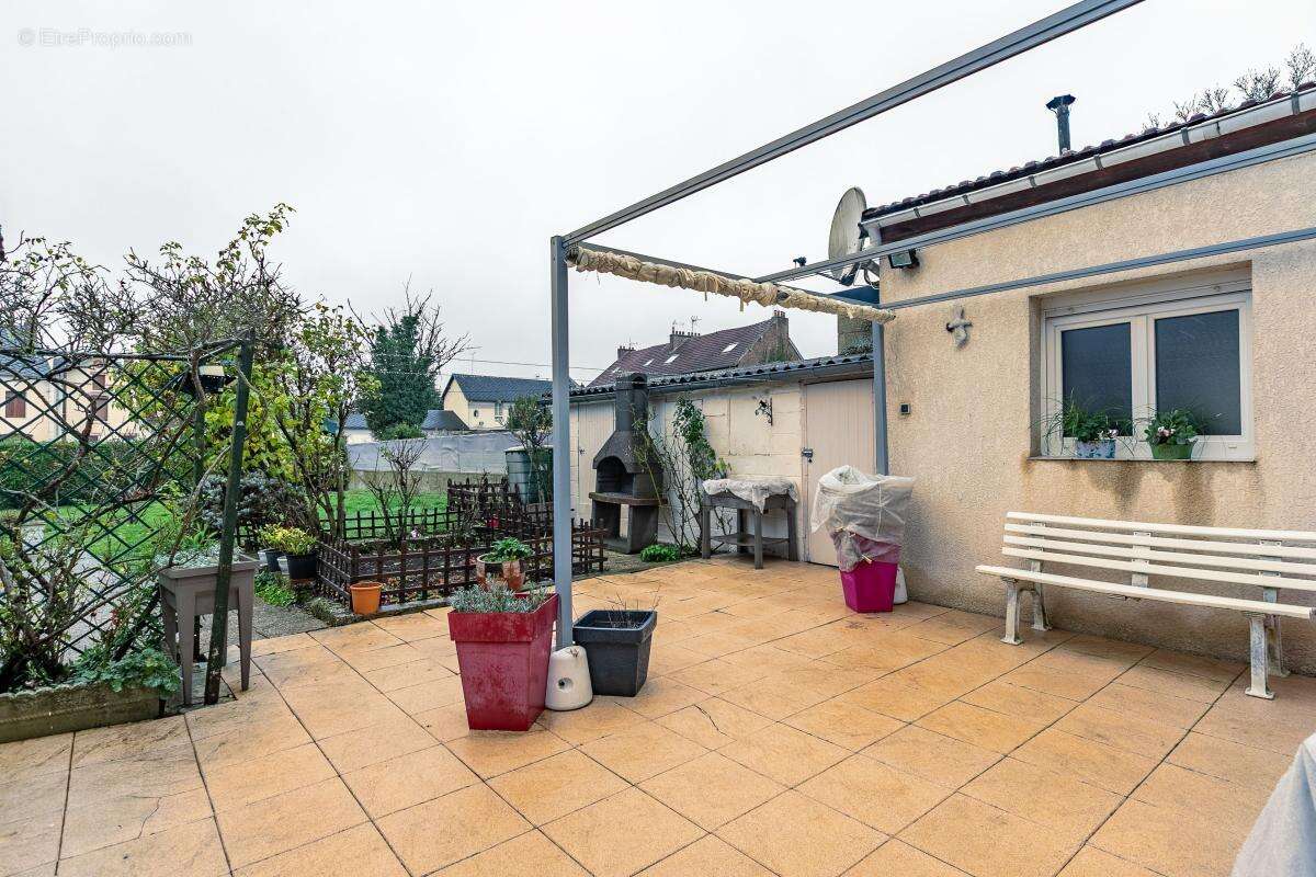 Maison à TERGNIER