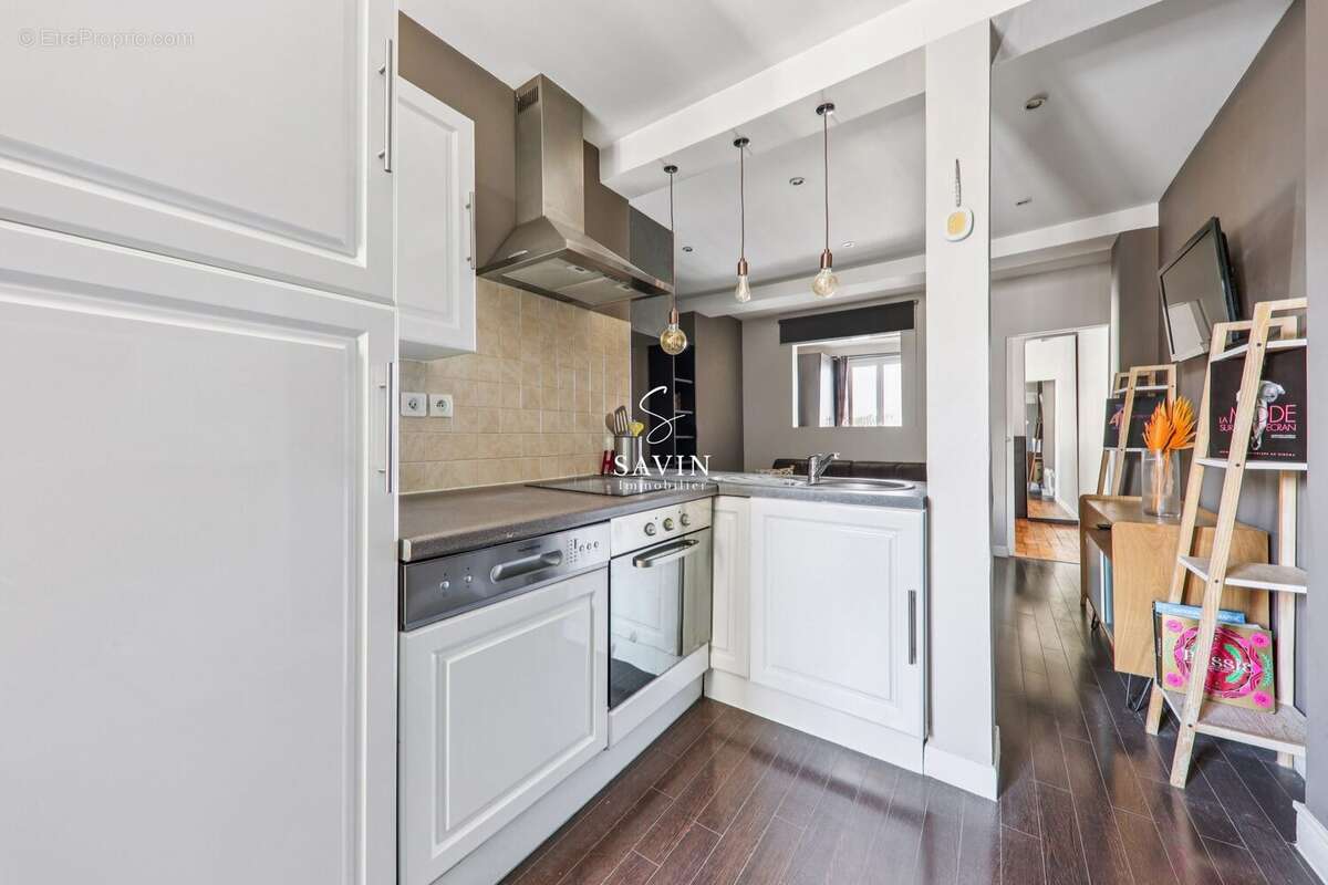 Appartement à PARIS-18E