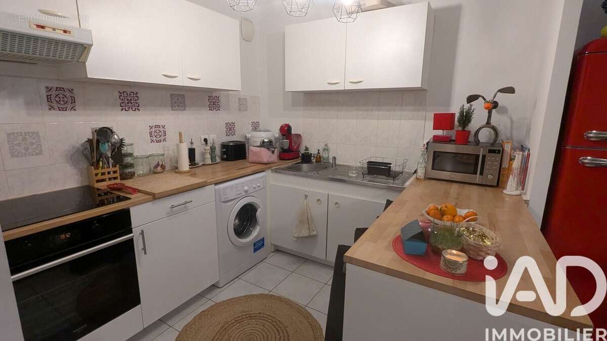 Photo 3 - Appartement à ENTRAIGUES-SUR-LA-SORGUE