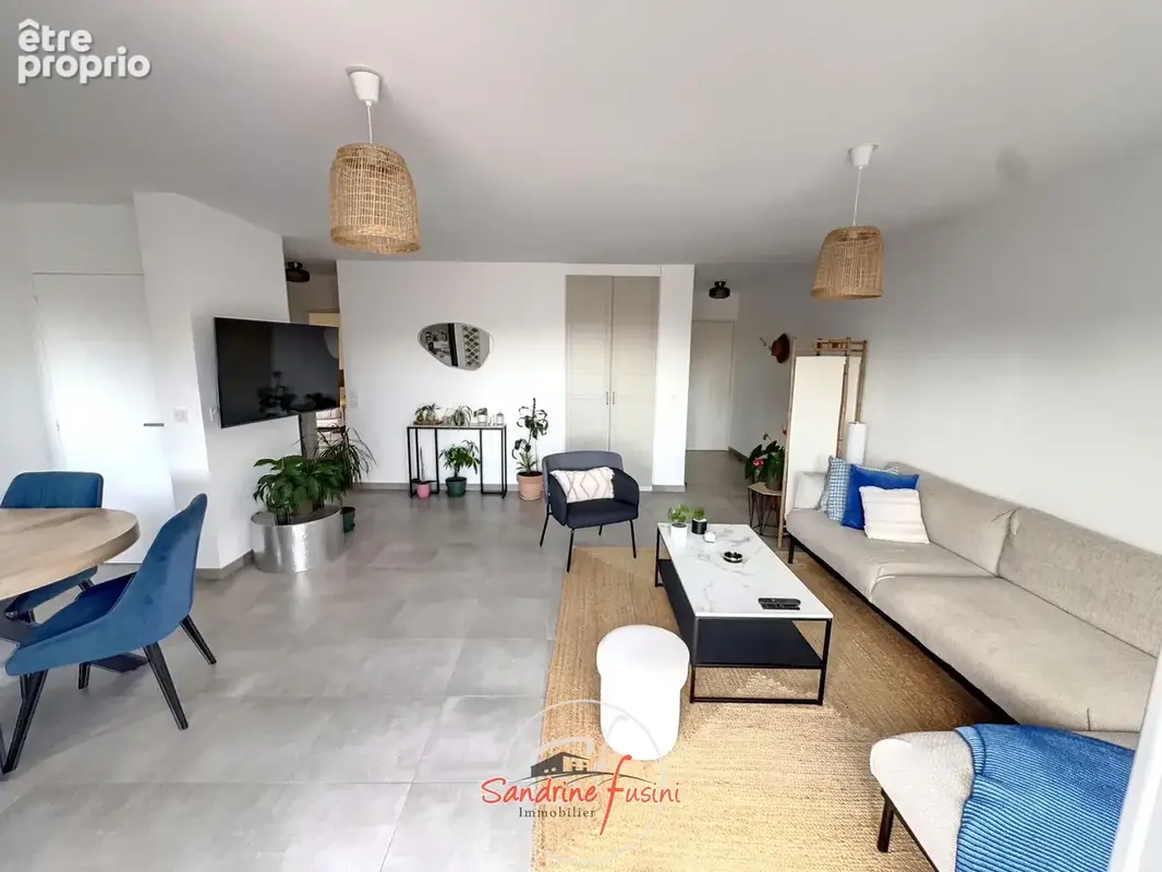 Superbe appartement 3 pièces avec terrasse en dernier étage - parking privatif - photo 4