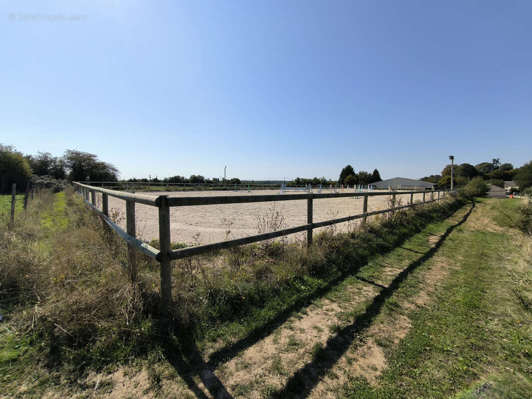 Maison à ARTANNES-SUR-INDRE