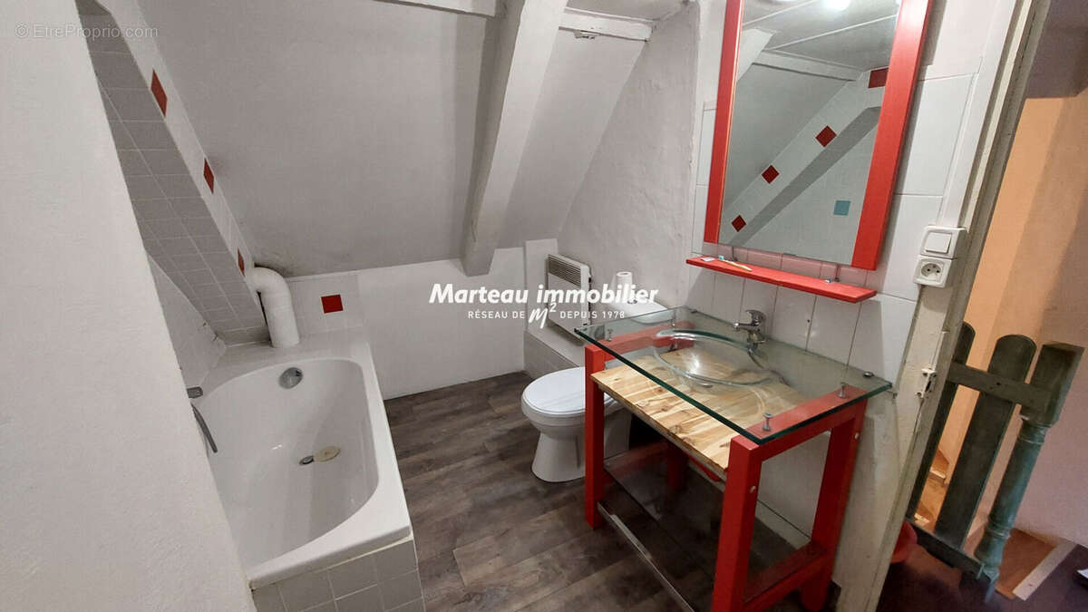 Maison à CONLIE