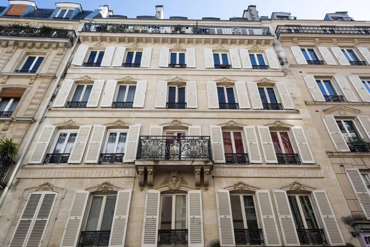 Appartement à PARIS-18E