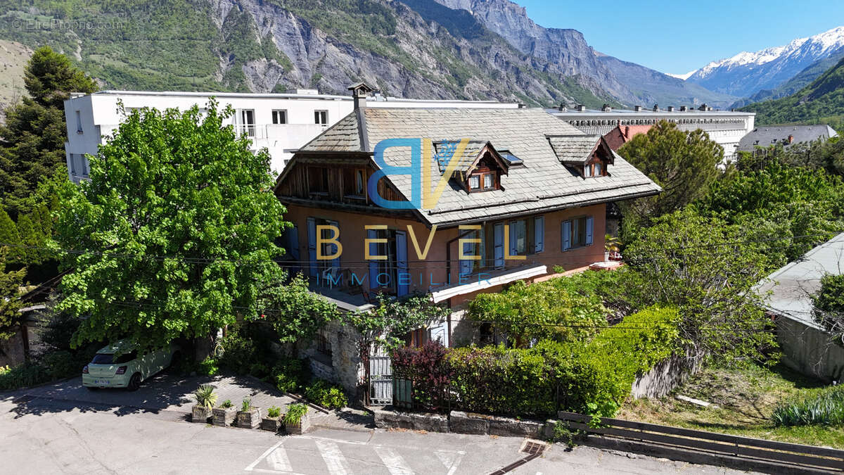 Maison à SAINT-JEAN-DE-MAURIENNE