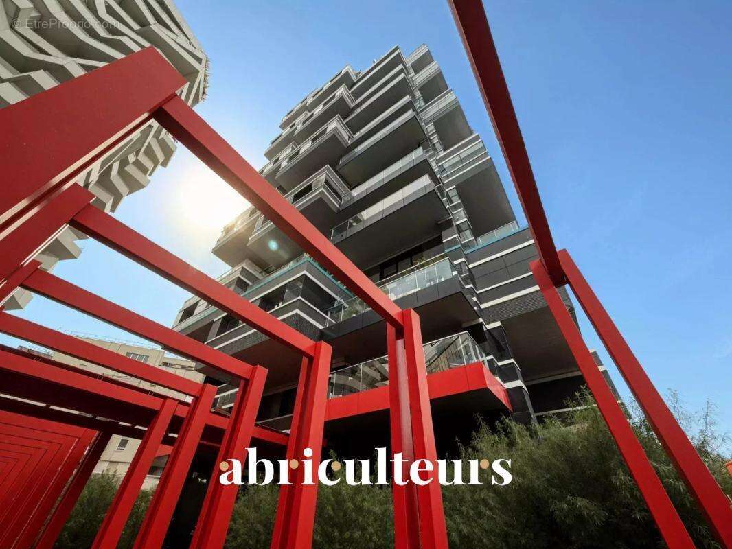 Appartement à ISSY-LES-MOULINEAUX