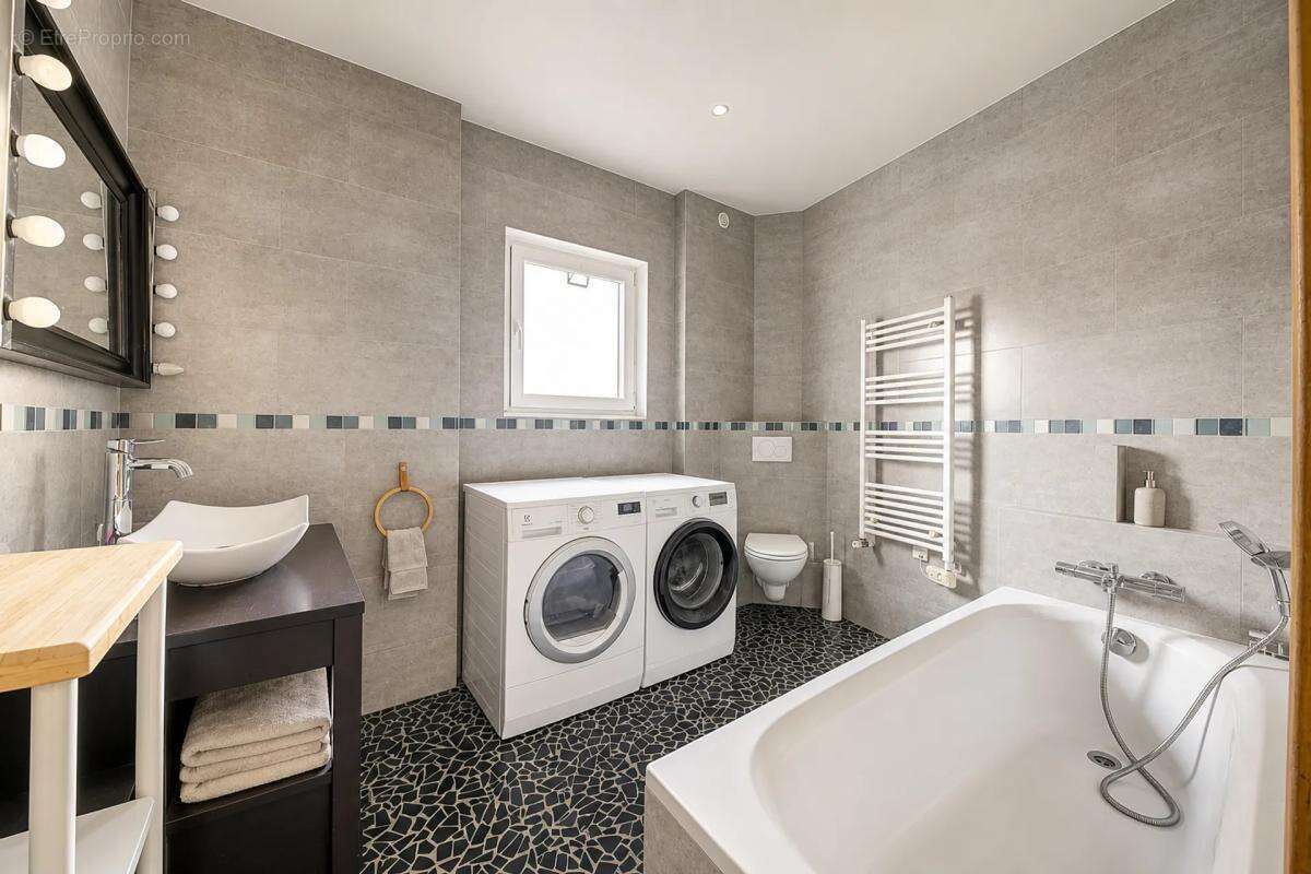 Saint-Ouen-sur-Seine - Garibaldi - Maison 146 m² - 5 pièces - photo 12