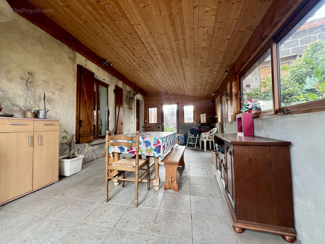 Maison à SAINTE-FLORINE