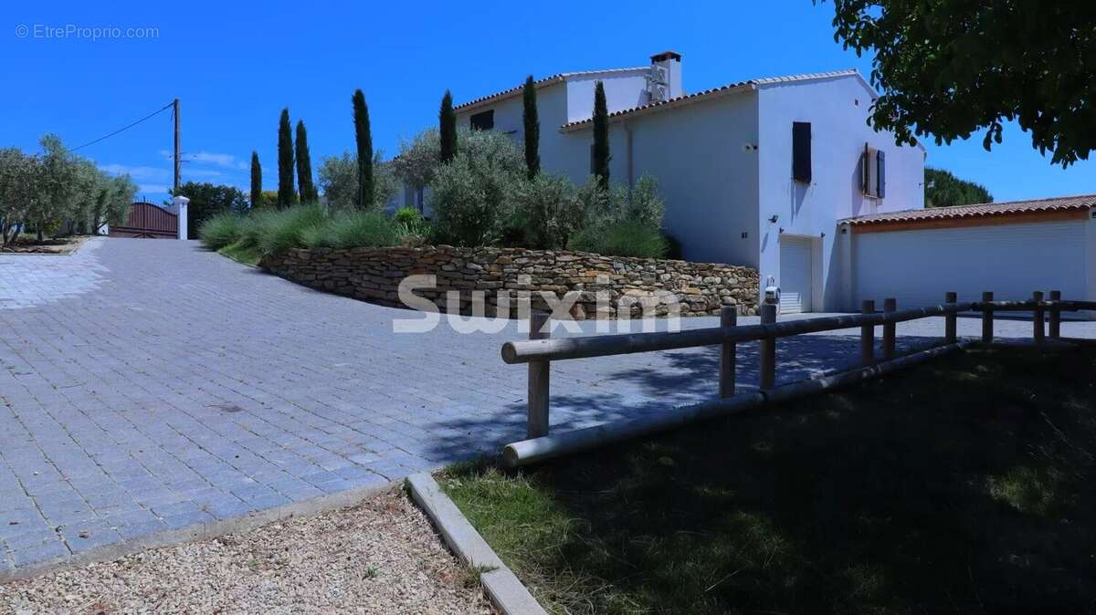 Maison à LOURMARIN