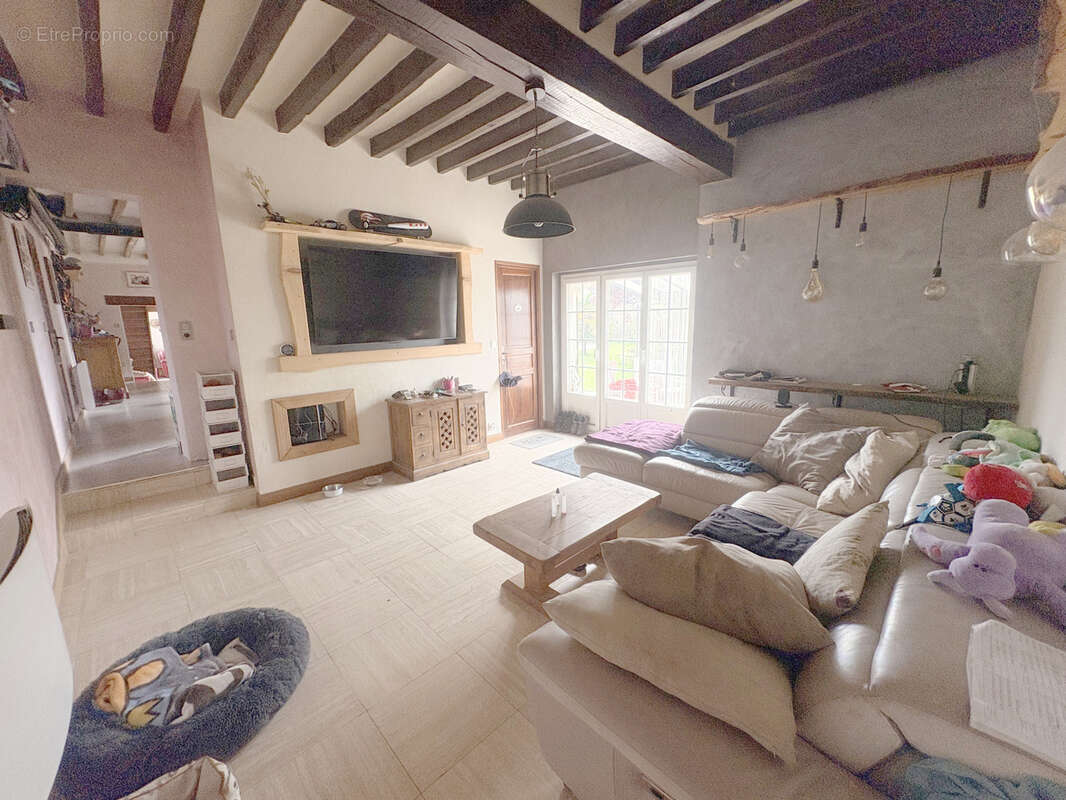 Maison à SAINTE-GENEVIEVE