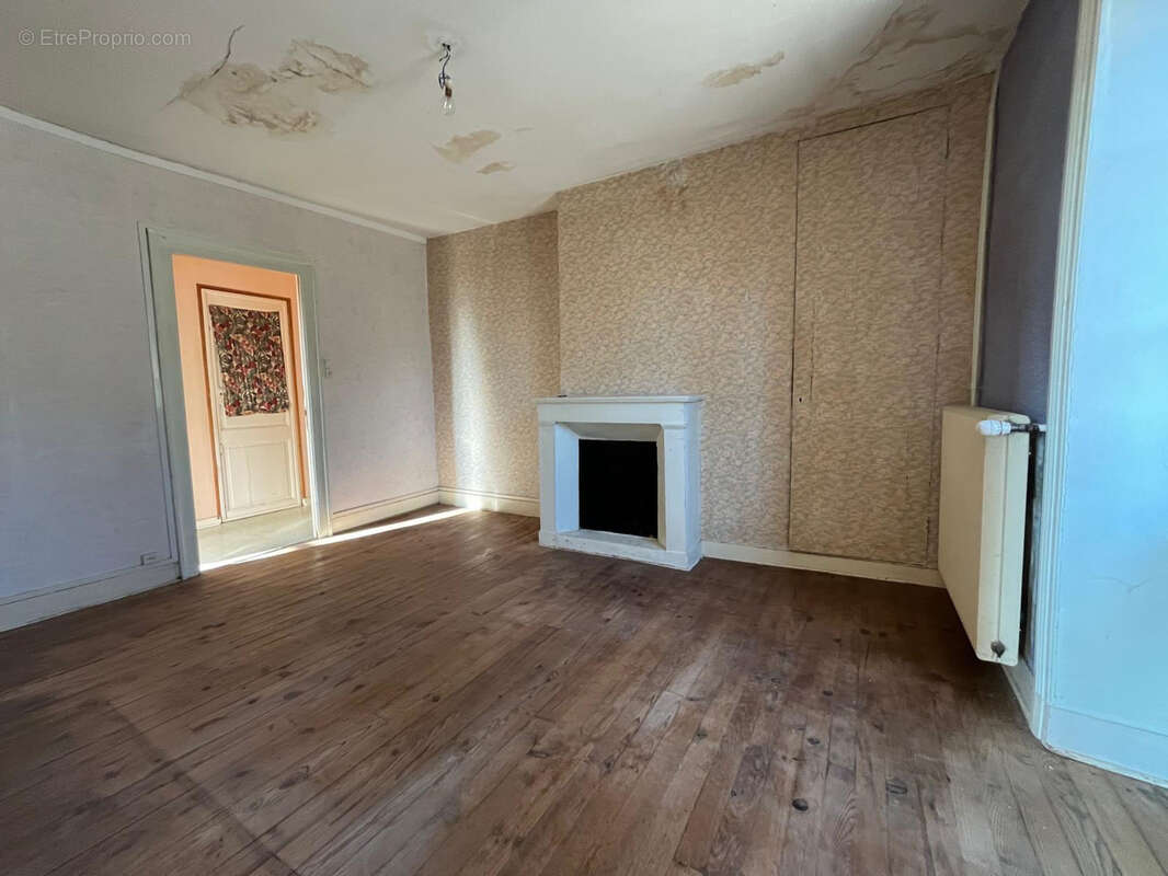 Appartement 286 m² à Vic-Le-Comte  - photo 7