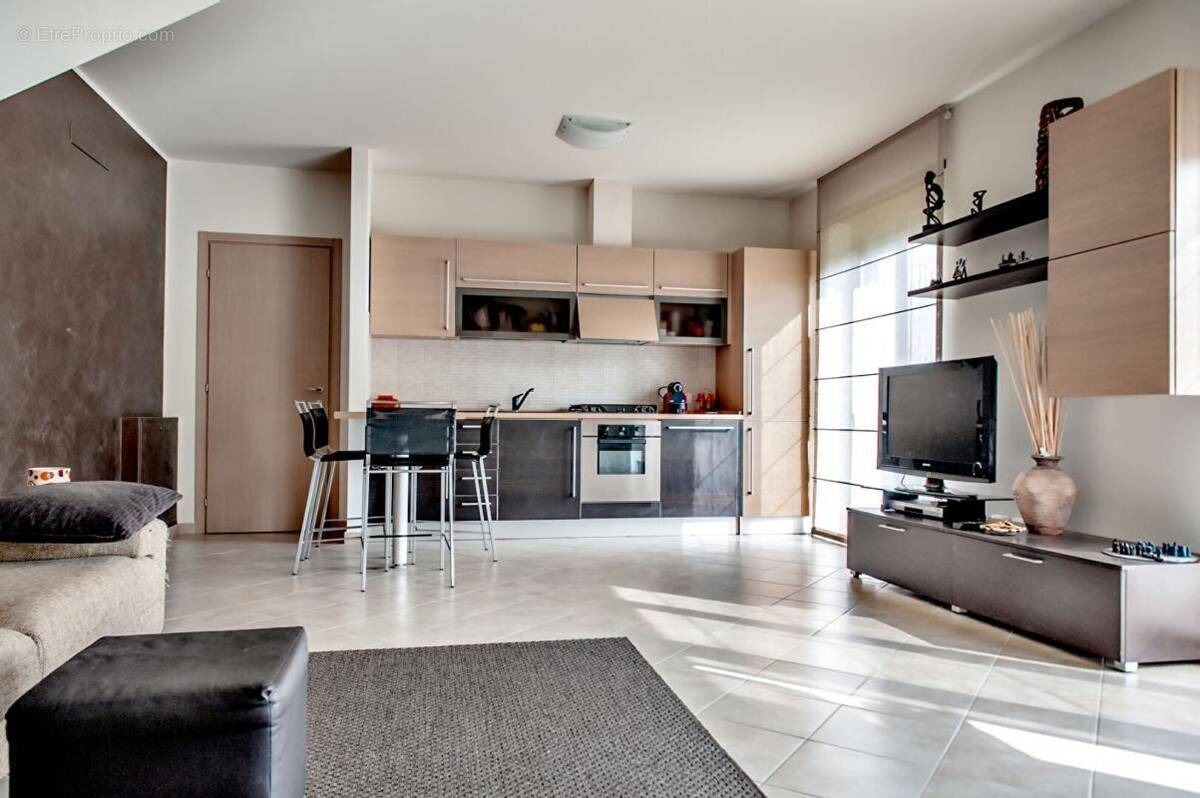 Appartement à TASSIN-LA-DEMI-LUNE