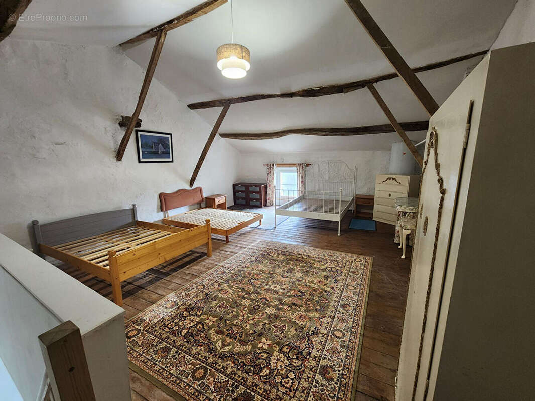 Maison à ADRIERS