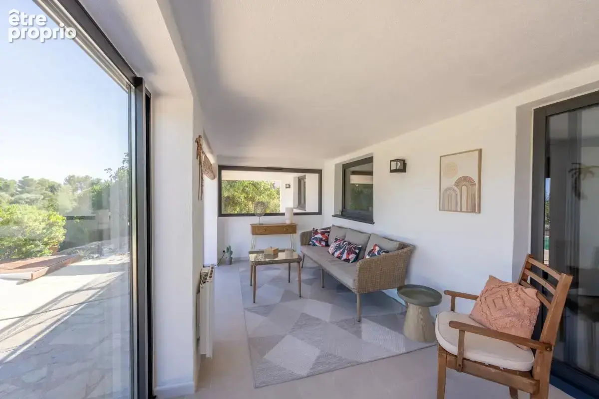 Villa 6 pièces de 177 m² à Saint-Aygulf - photo 13