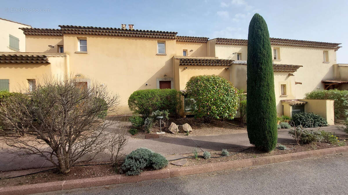 Maison à LA MOTTE