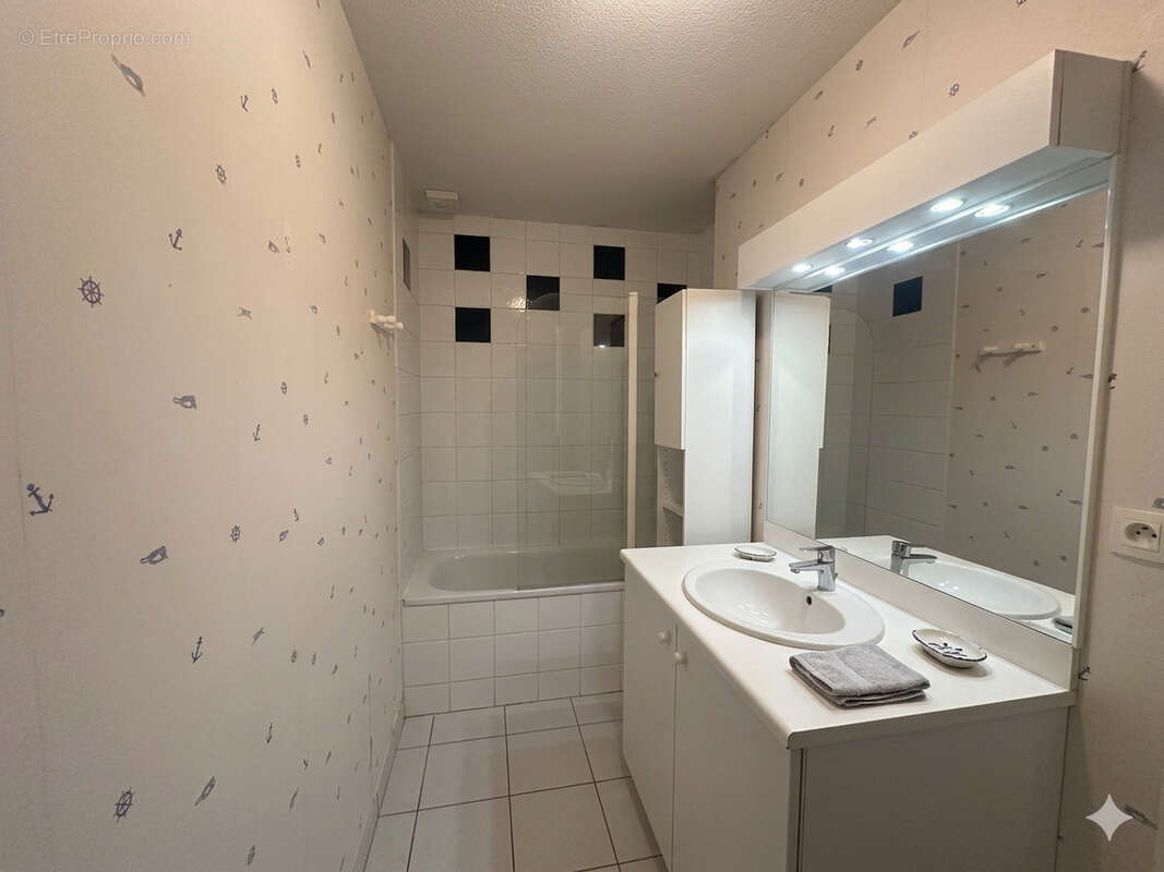 Maison à SAINT-ASTIER