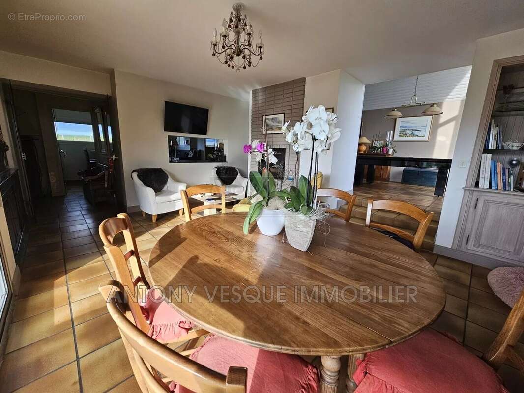 Maison à HAUTEVILLE-SUR-MER