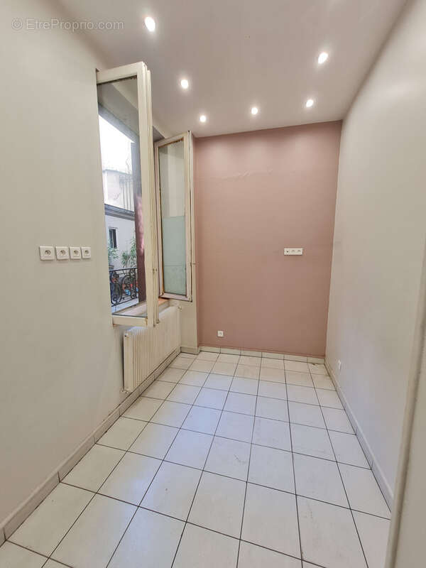 Commerce à PARIS-19E