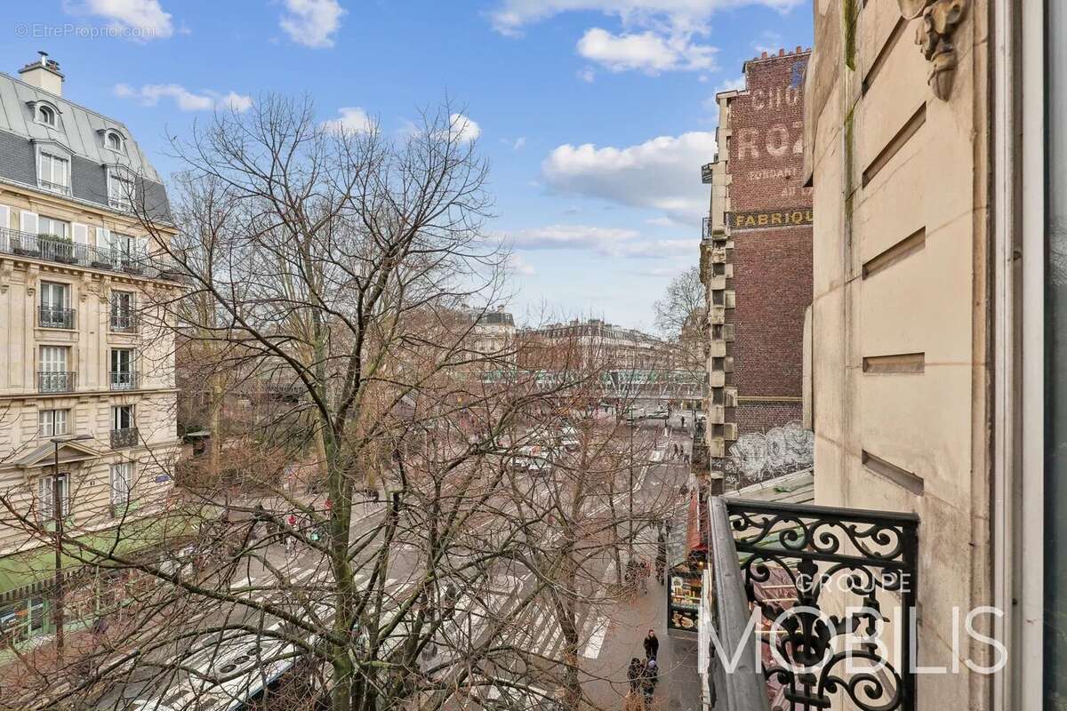 Appartement à PARIS-18E