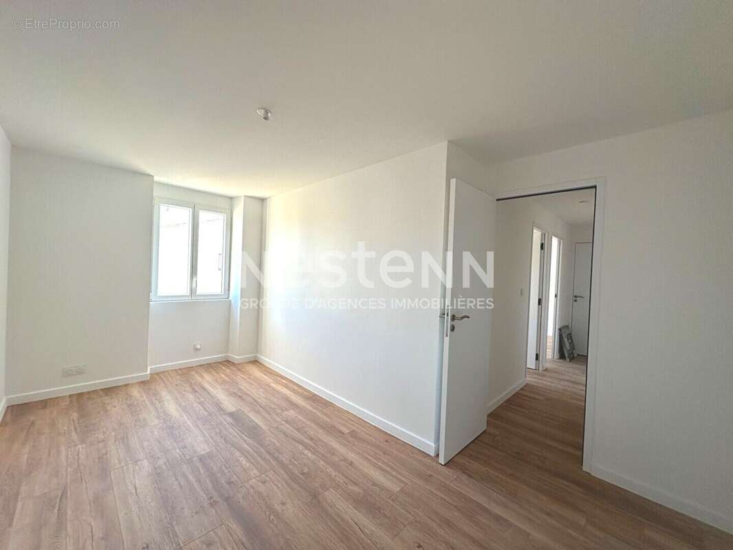 Appartement à LA CRAU