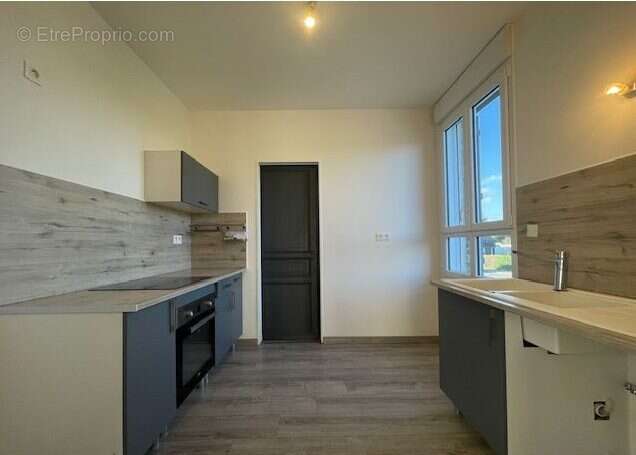 Maison 95 m² à Roiglise  - photo 3