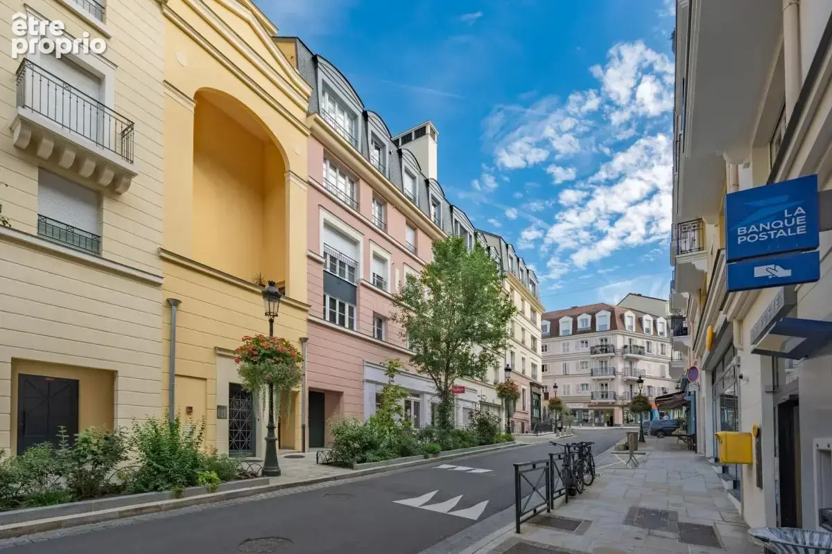 Appartement à LE PLESSIS-ROBINSON