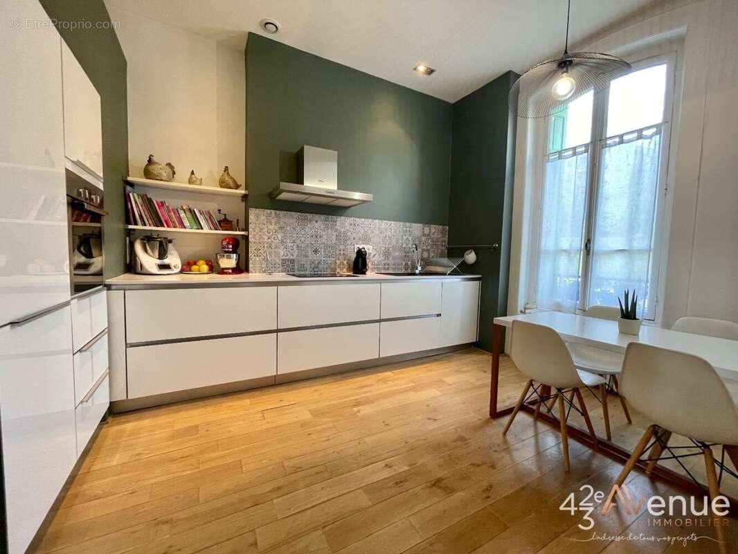 Appartement à SAINT-ETIENNE