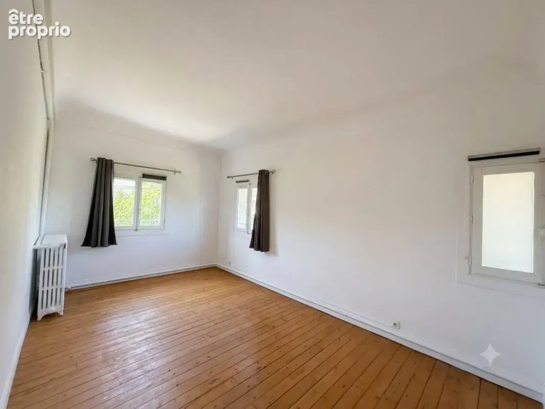 Exclusivité ORPI COMPIÈGNE : L'élégance d'une adresse de prestige sous les toits, avec vue dégagée - photo 6