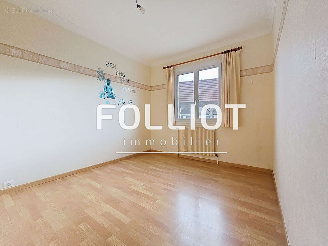 Maison à COLLEVILLE-MONTGOMERY