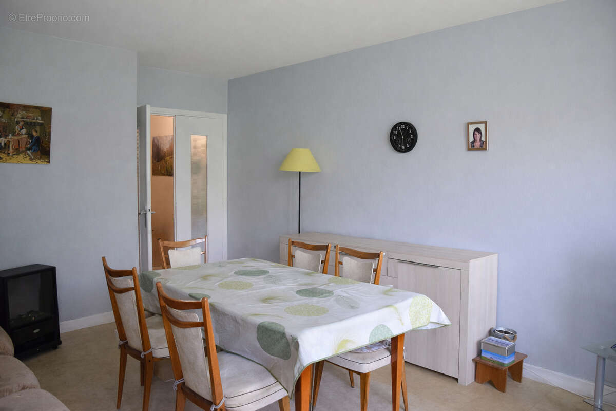 Appartement à CHALETTE-SUR-LOING