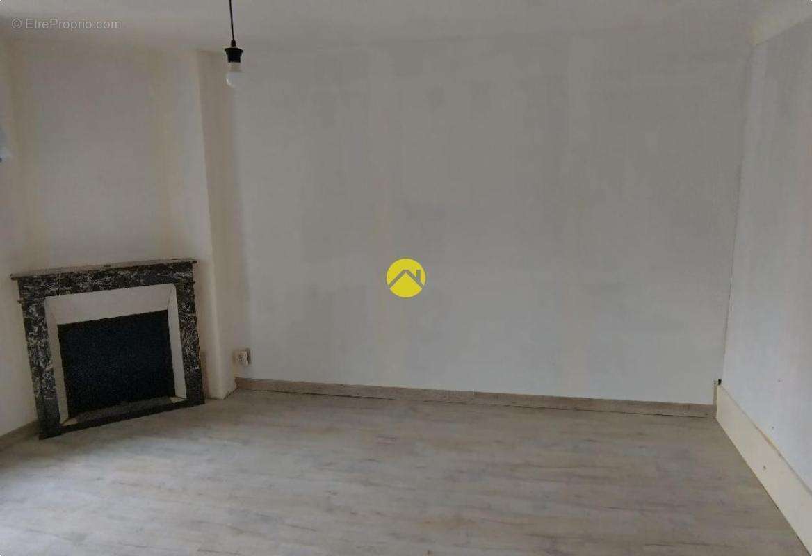 Immeuble à petit prix - photo 3
