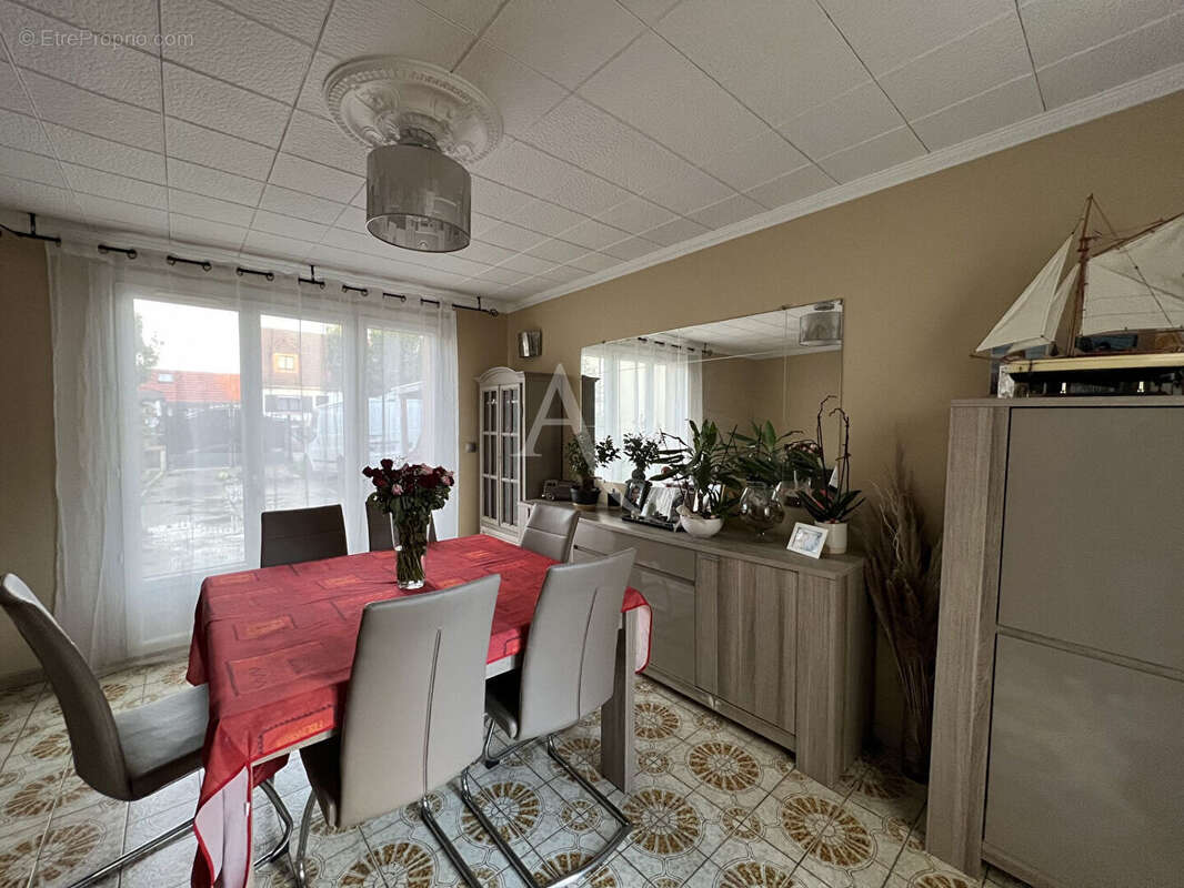 Maison à LE BLANC-MESNIL