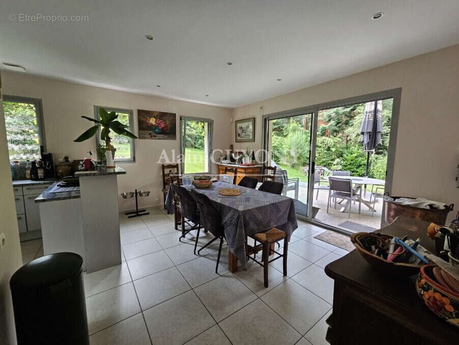 Maison à PONT-L'EVEQUE