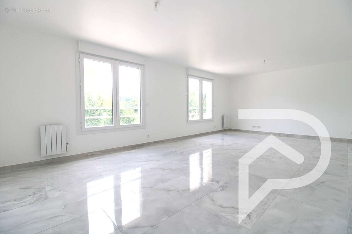 Maison à LAIGNEVILLE