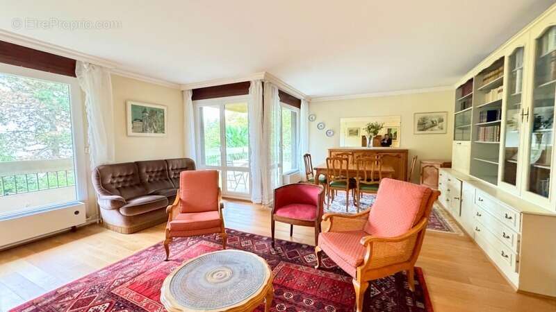 Appartement à NOISY-LE-ROI