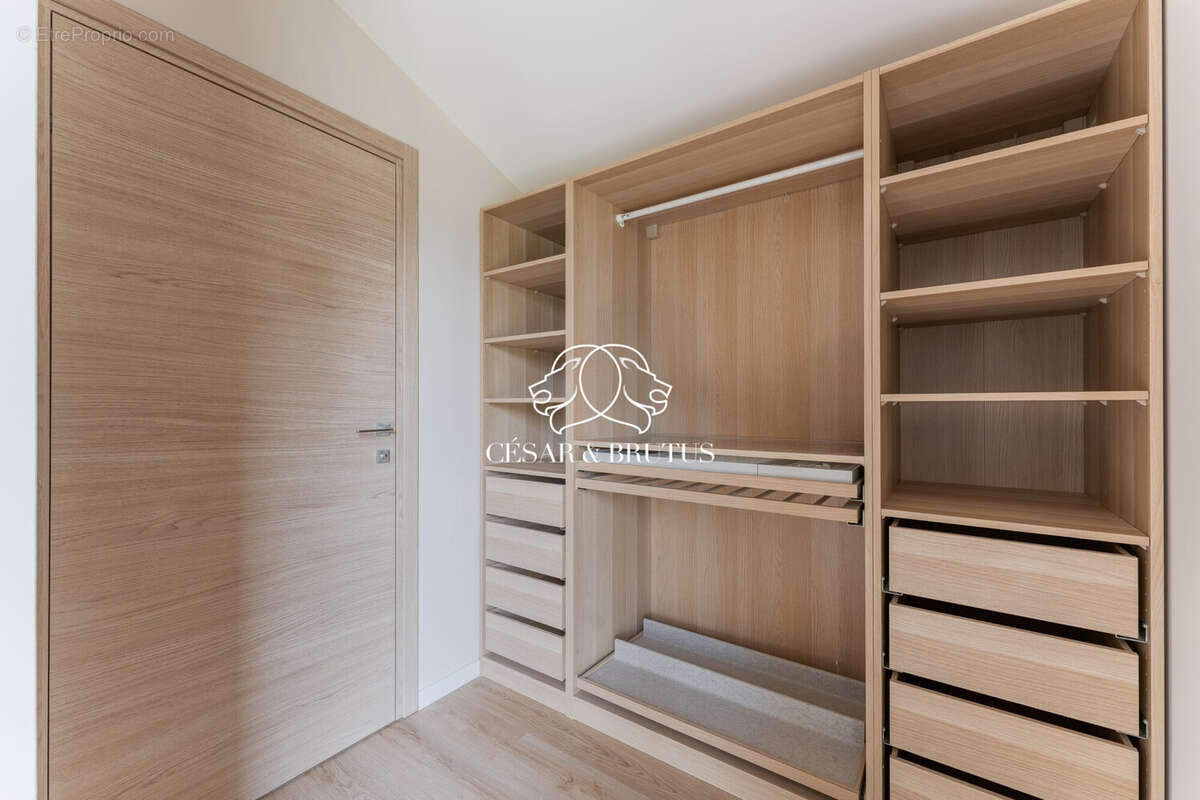 Maison à DECINES-CHARPIEU