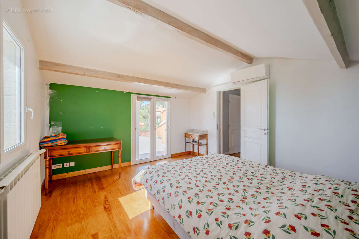 Maison à CARQUEIRANNE