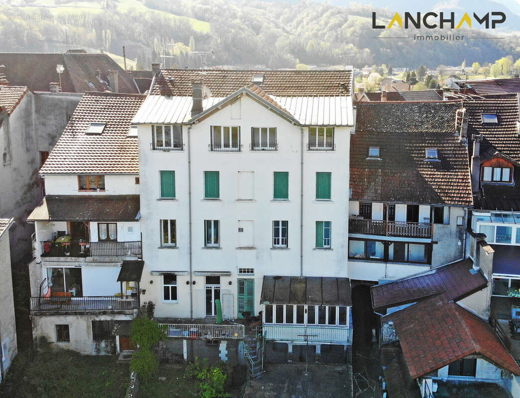 Appartement à SEYSSEL