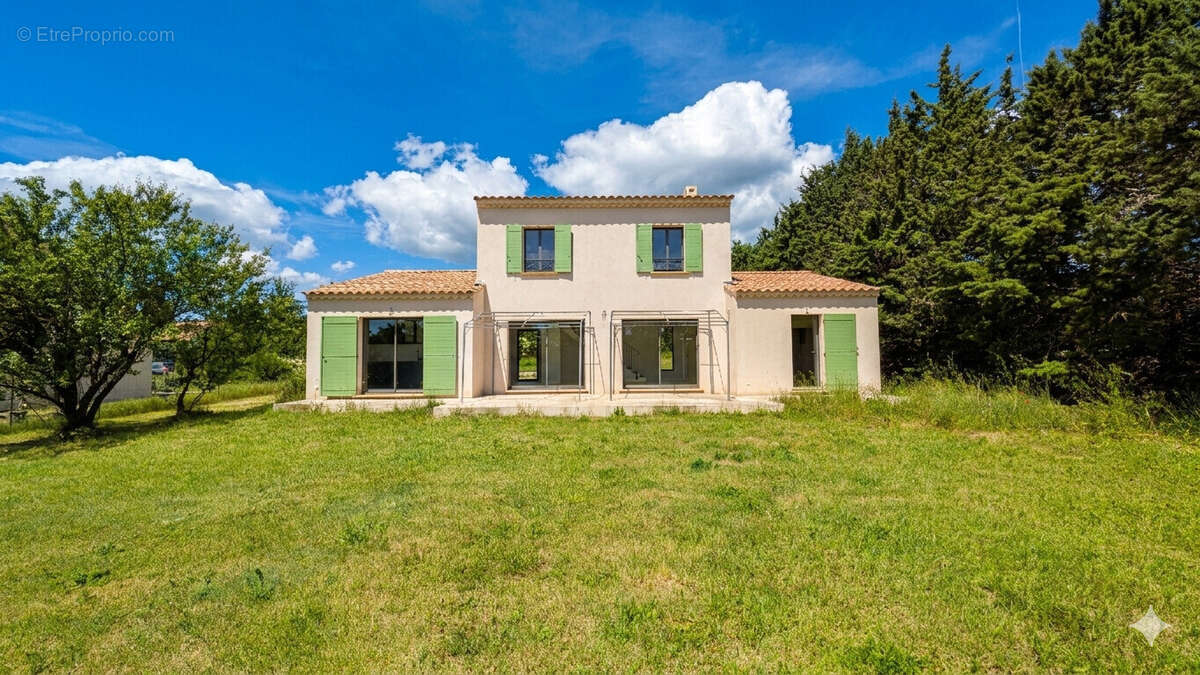 Maison à LOURMARIN