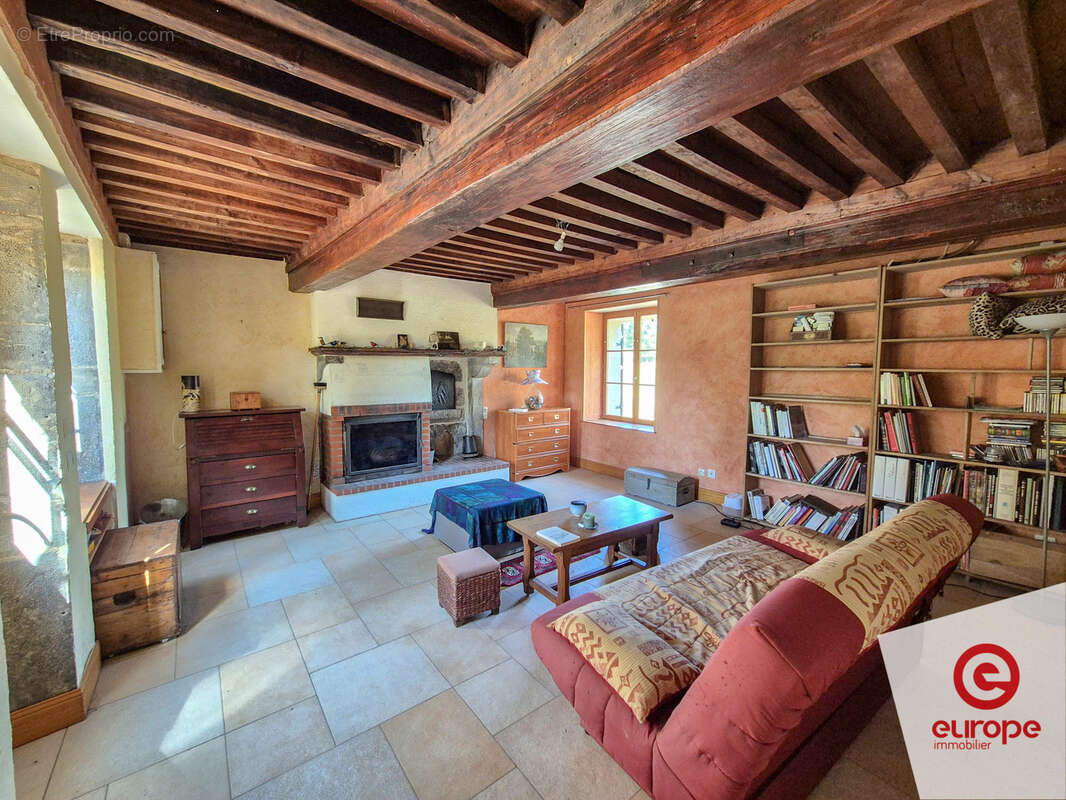Maison 4 pièces de 105m2 avec jardin et dépendances au porte du Morvan - photo 9