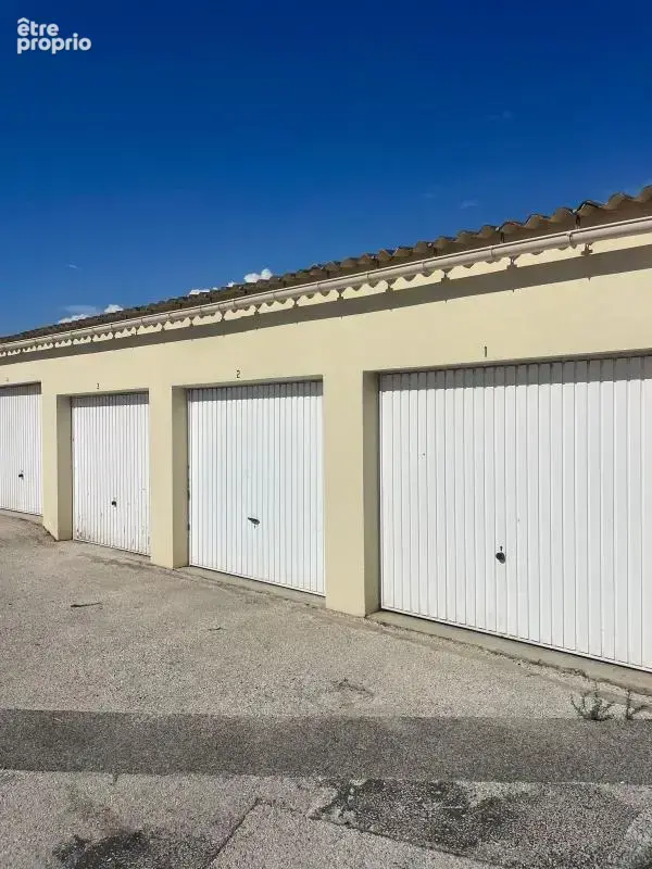 Parking à LA SEYNE-SUR-MER