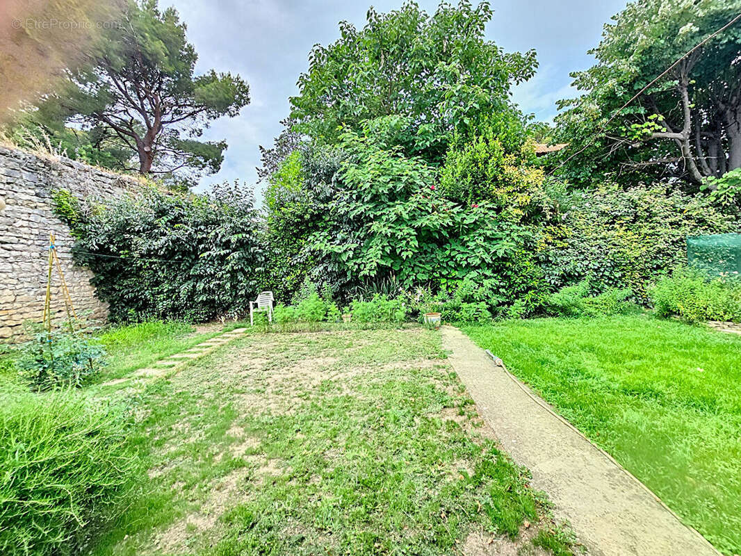 Maison à VILLENEUVE-LES-AVIGNON