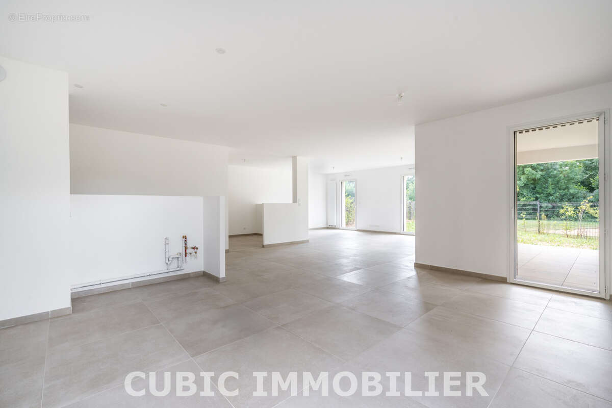 Appartement à ARNAS