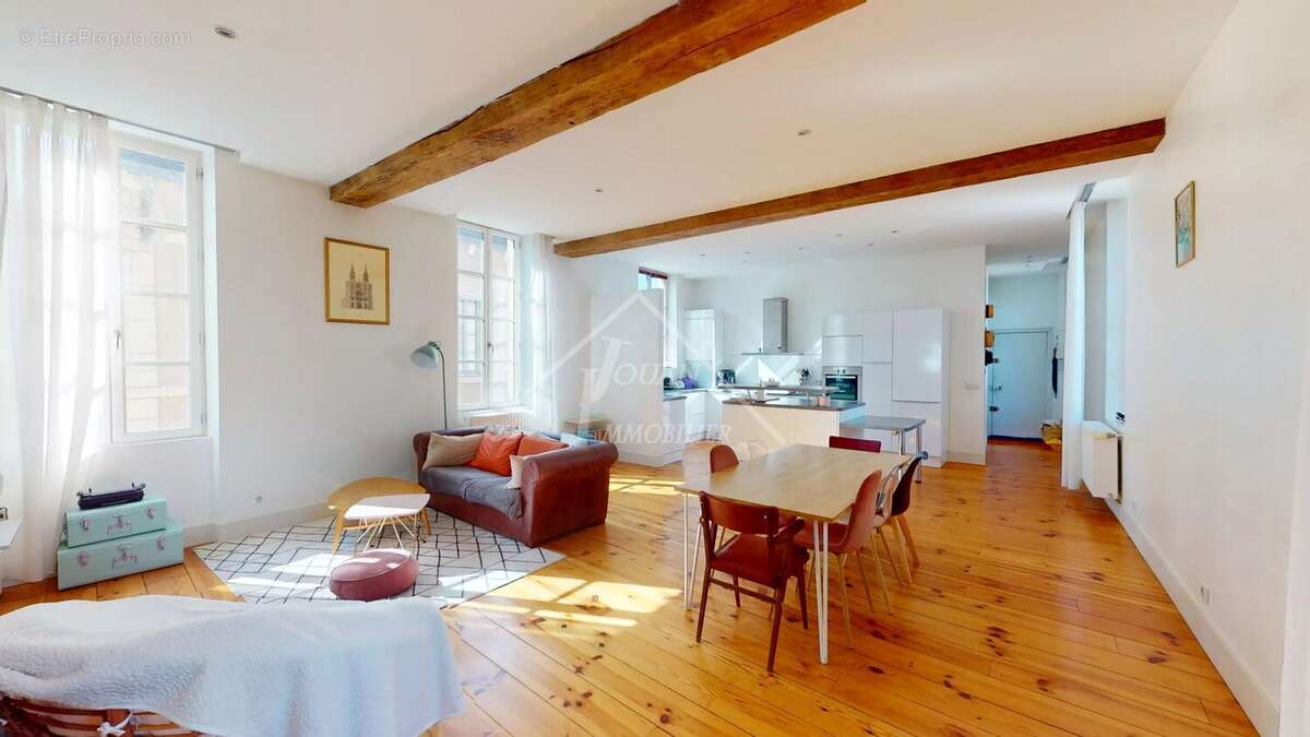Appartement à MOULINS